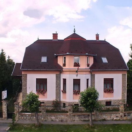 Illes Vendeghaz Hotel Keszthely Exterior foto