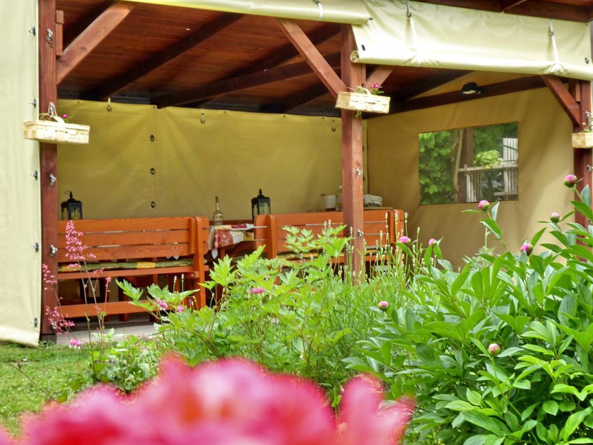 Illes Vendeghaz Hotel Keszthely Exterior foto