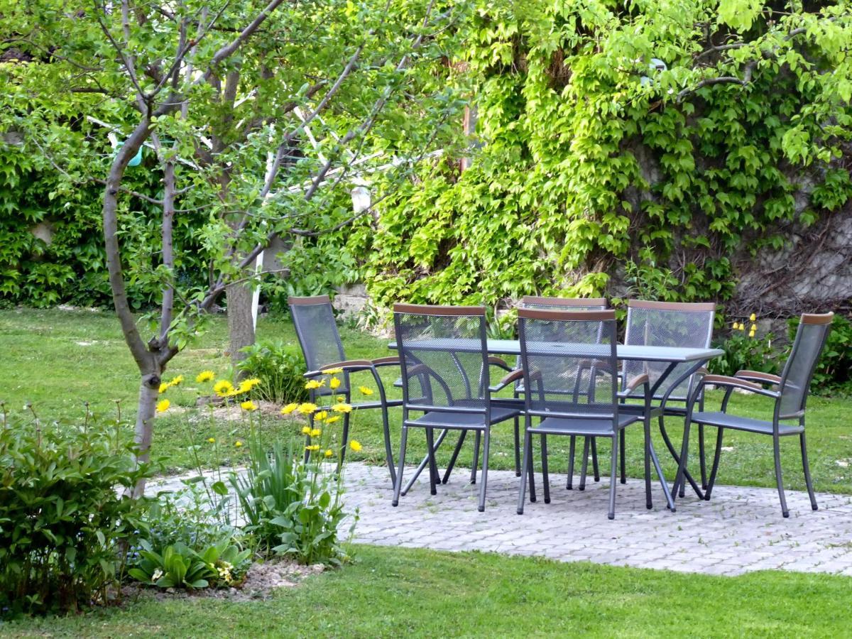 Illes Vendeghaz Hotel Keszthely Exterior foto